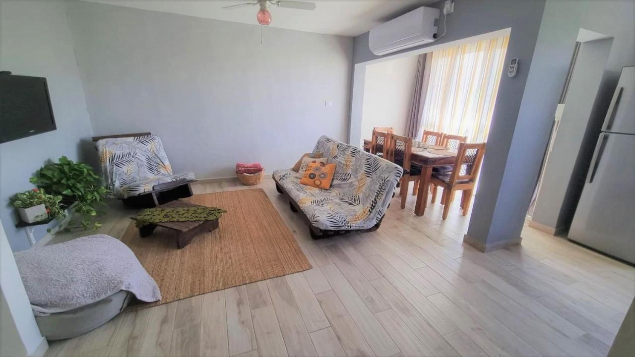 On The Edge Of A Crater Apartment Mitzpe Ramon Bagian luar foto